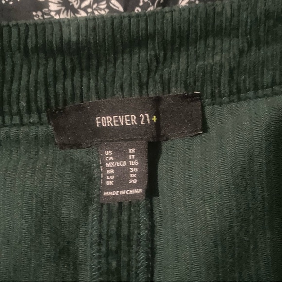 Forever 21 Forest Green Corduroy Mini Skirt - Picture 4 of 6
